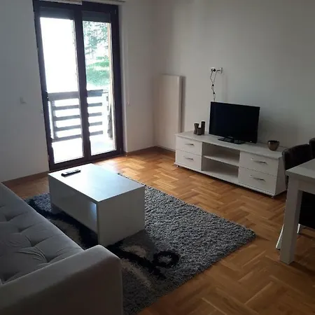 Md Apartament *